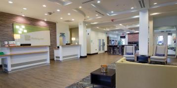 Holiday Inn & Suites - Image# 1